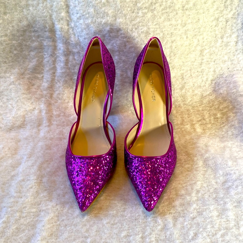 New Marc Fisher Heels - Picture 2 of 9
